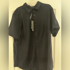 Perry Ellis NWT dark blue short sleeved shirt. Size L